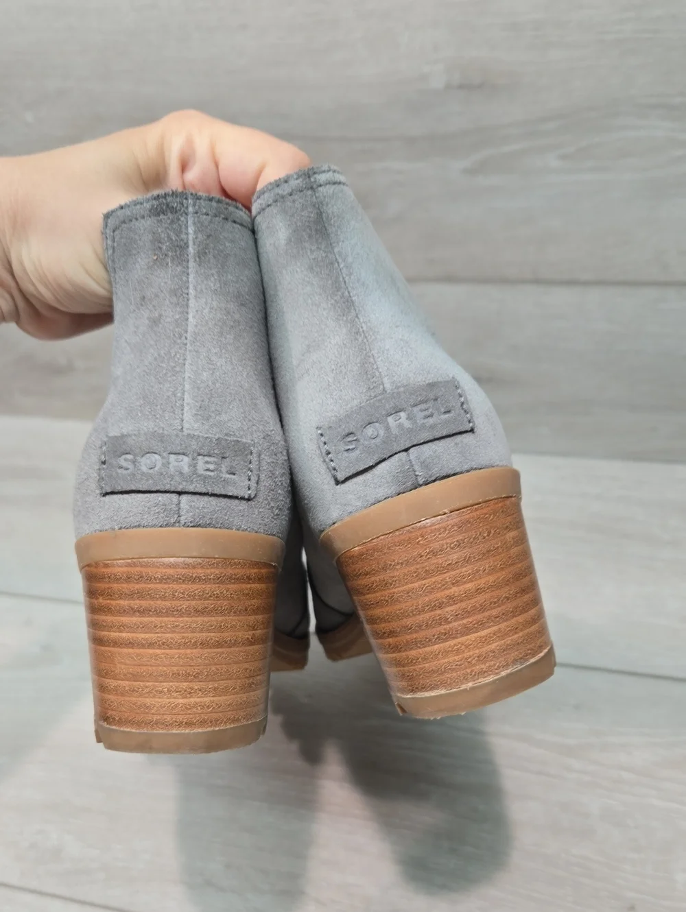 Sorel WomenGray Suede Cutout Ankle Boots Chuncky Block Heels Shoes 9